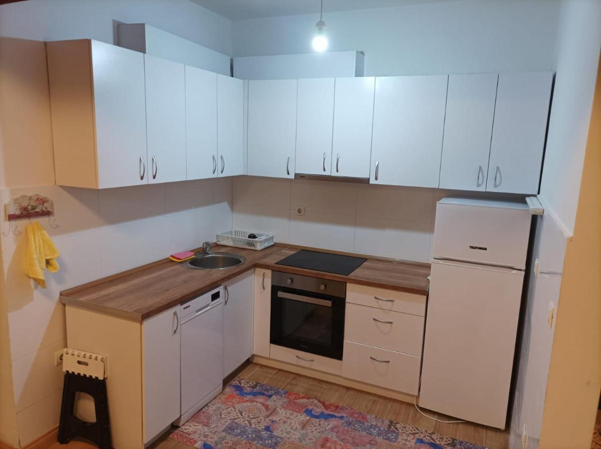Two Rooms And Kitchen, Bathroom With Balcony Apartment Escópia Exterior foto