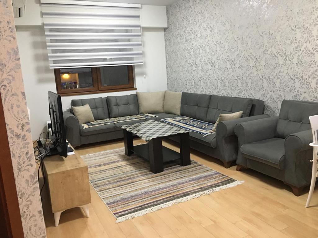 Two Rooms And Kitchen, Bathroom With Balcony Apartment Escópia Exterior foto