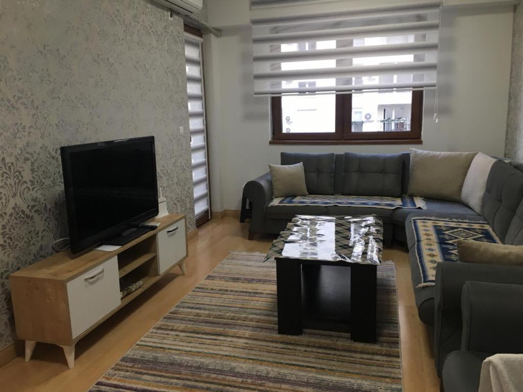 Two Rooms And Kitchen, Bathroom With Balcony Apartment Escópia Exterior foto