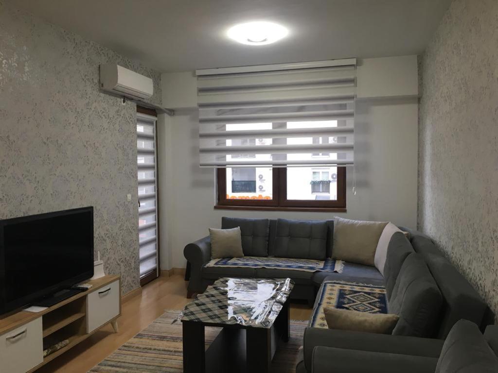 Two Rooms And Kitchen, Bathroom With Balcony Apartment Escópia Exterior foto