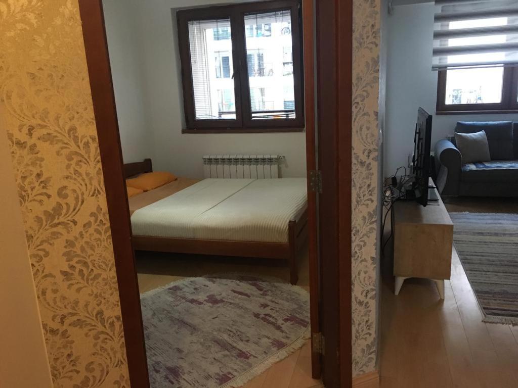 Two Rooms And Kitchen, Bathroom With Balcony Apartment Escópia Exterior foto