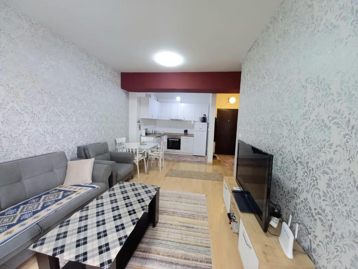 Two Rooms And Kitchen, Bathroom With Balcony Apartment Escópia Exterior foto